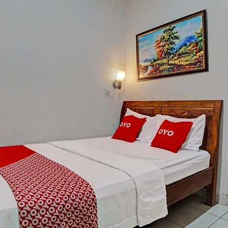 Oyo 92638 Jr Residence Syariah Medan Eksteriør billede