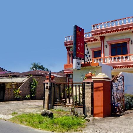 Oyo 92638 Jr Residence Syariah Medan Eksteriør billede