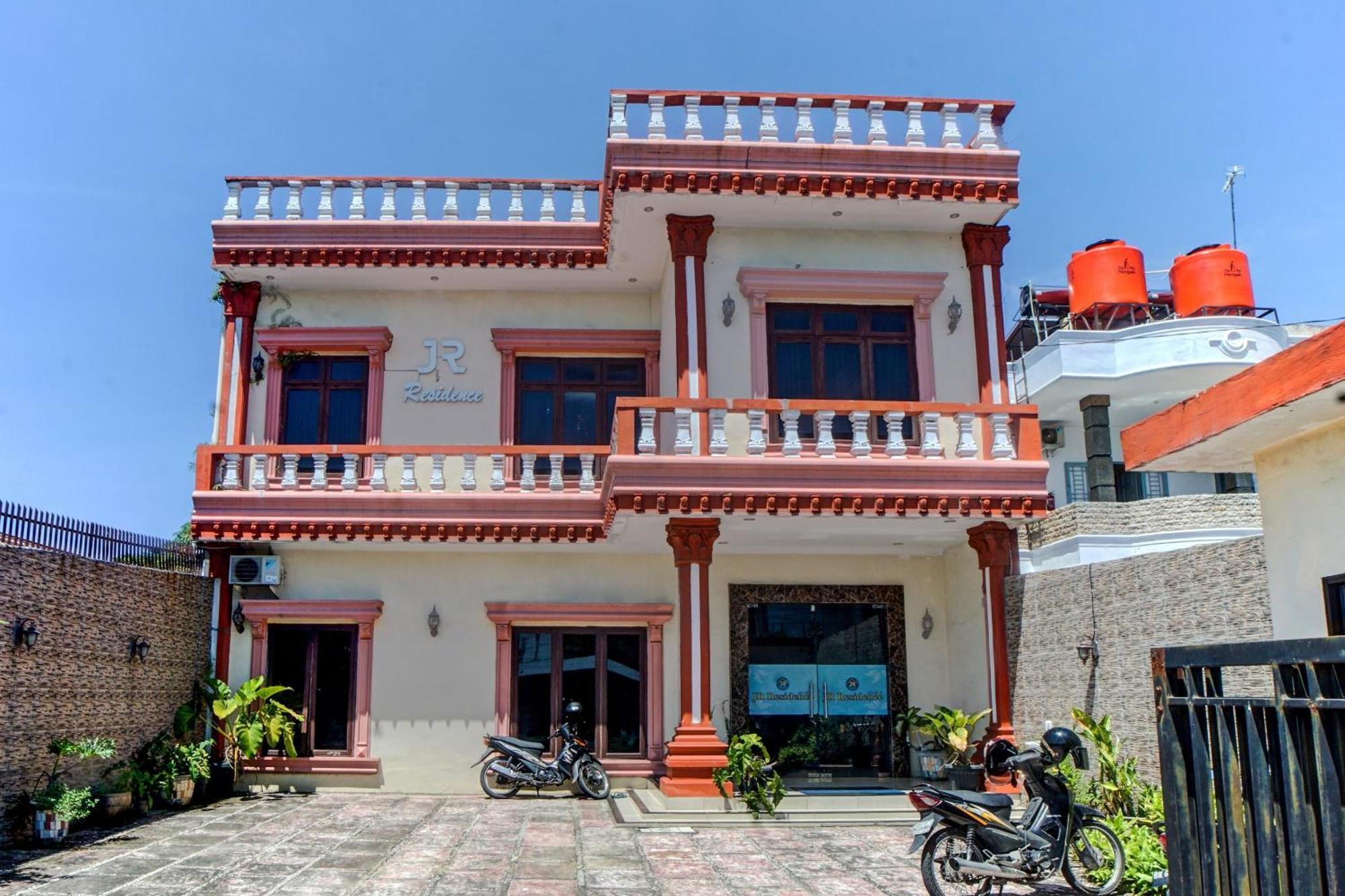 Oyo 92638 Jr Residence Syariah Medan Eksteriør billede