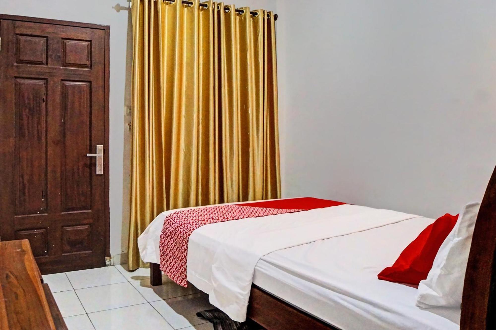 Oyo 92638 Jr Residence Syariah Medan Eksteriør billede