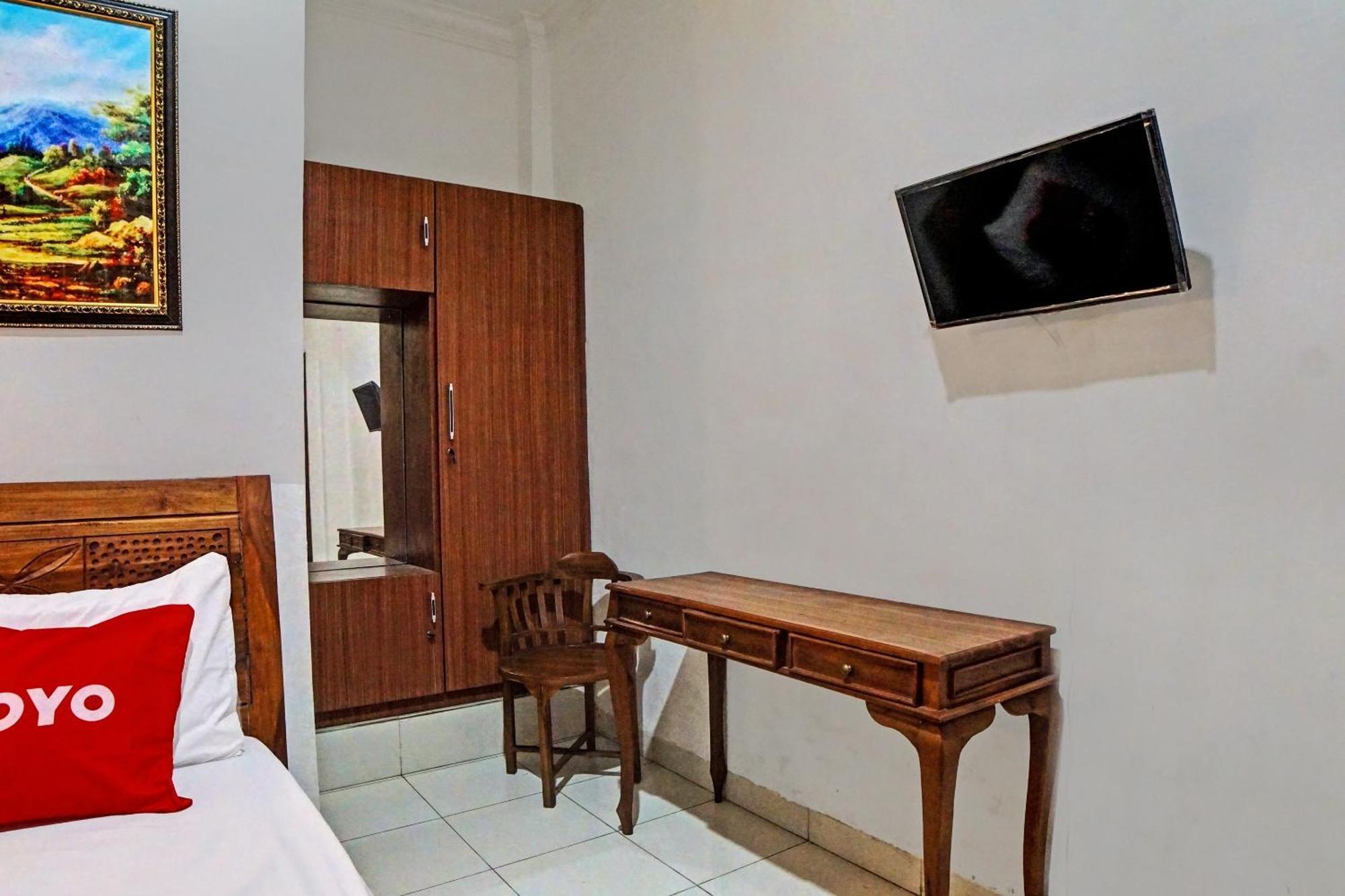 Oyo 92638 Jr Residence Syariah Medan Eksteriør billede